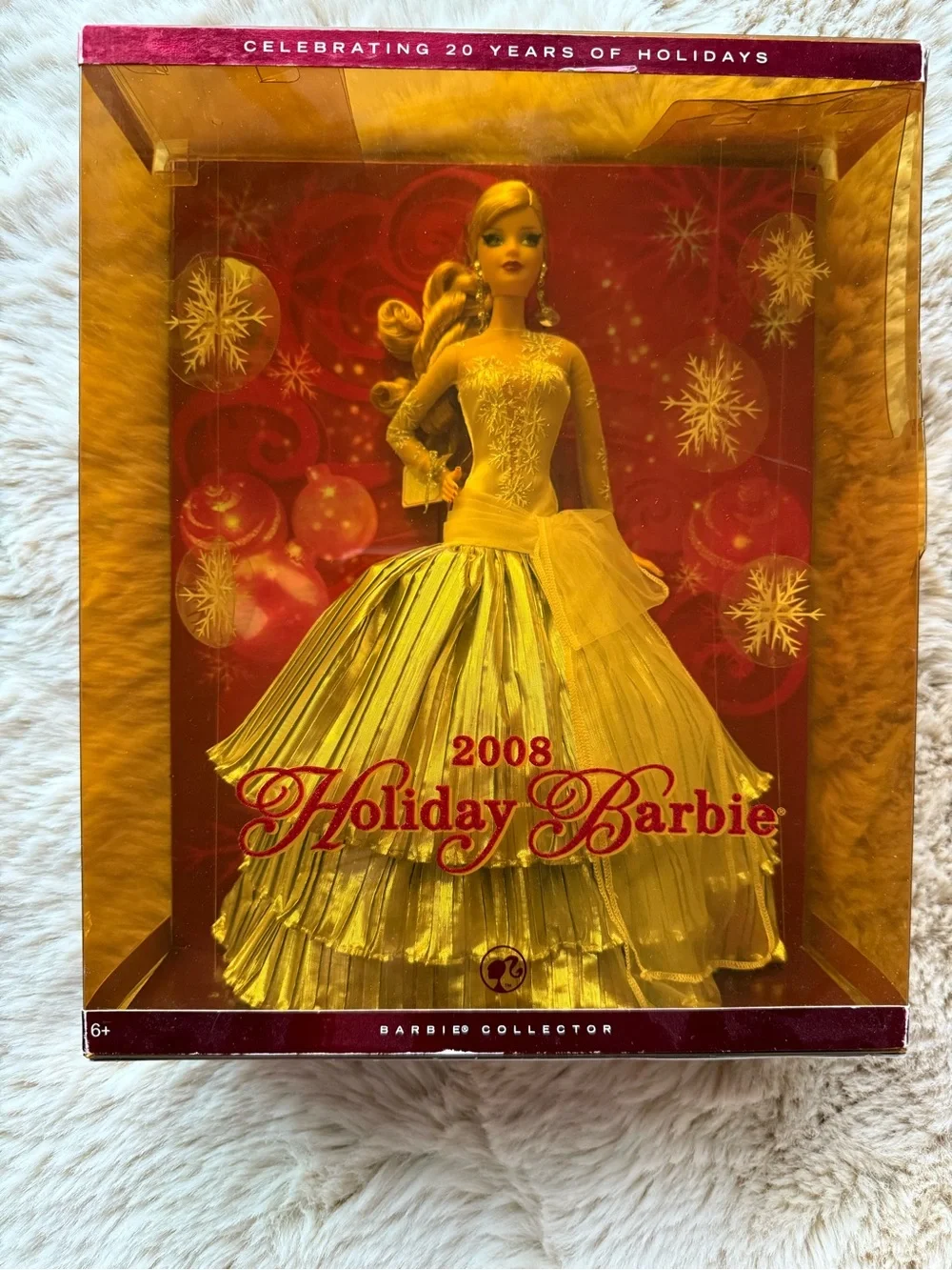 Mattel Holiday Barbie 2008 in Gold Gown